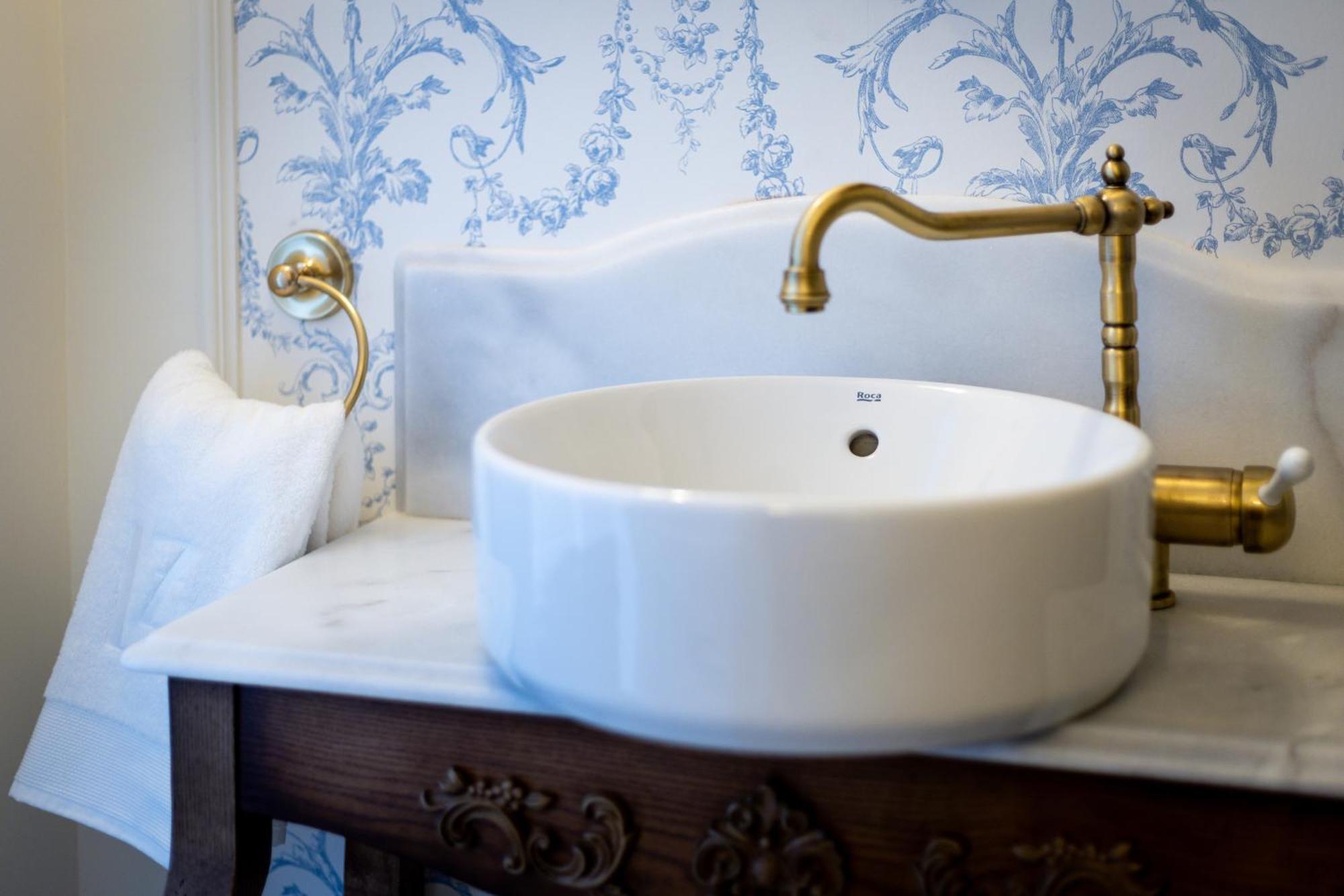 Hotel Luze Boutique Сан-Себастьян Екстер'єр фото