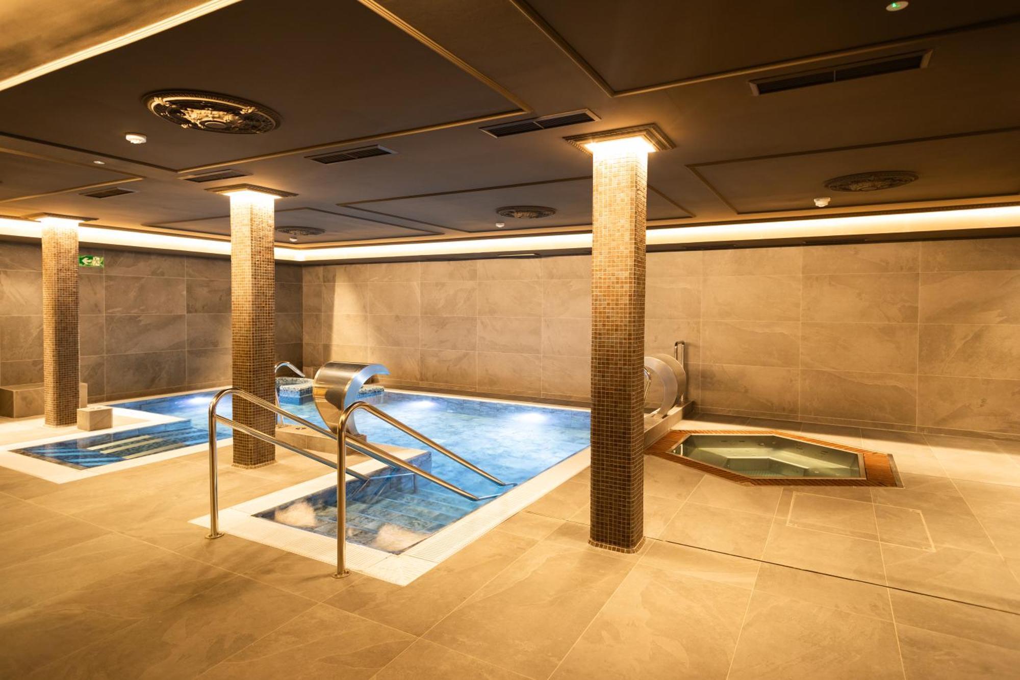 Hotel Luze Boutique Сан-Себастьян Екстер'єр фото